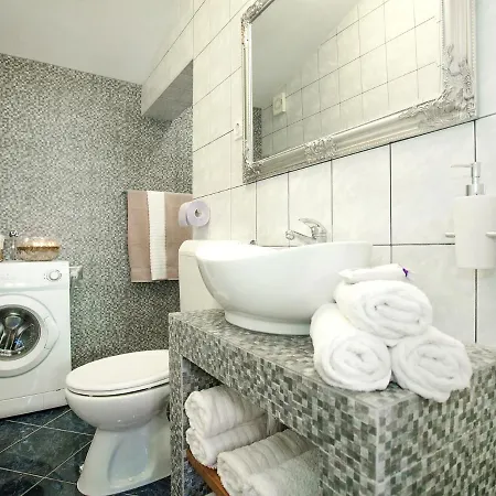 Fila-2 By Interhome *